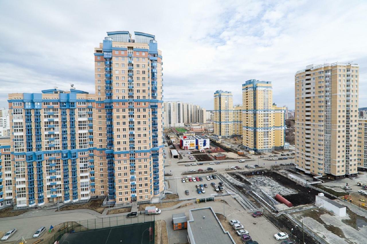 Apartment Deluxe On Tsiolkovskogo Ekaterinburg Exterior foto